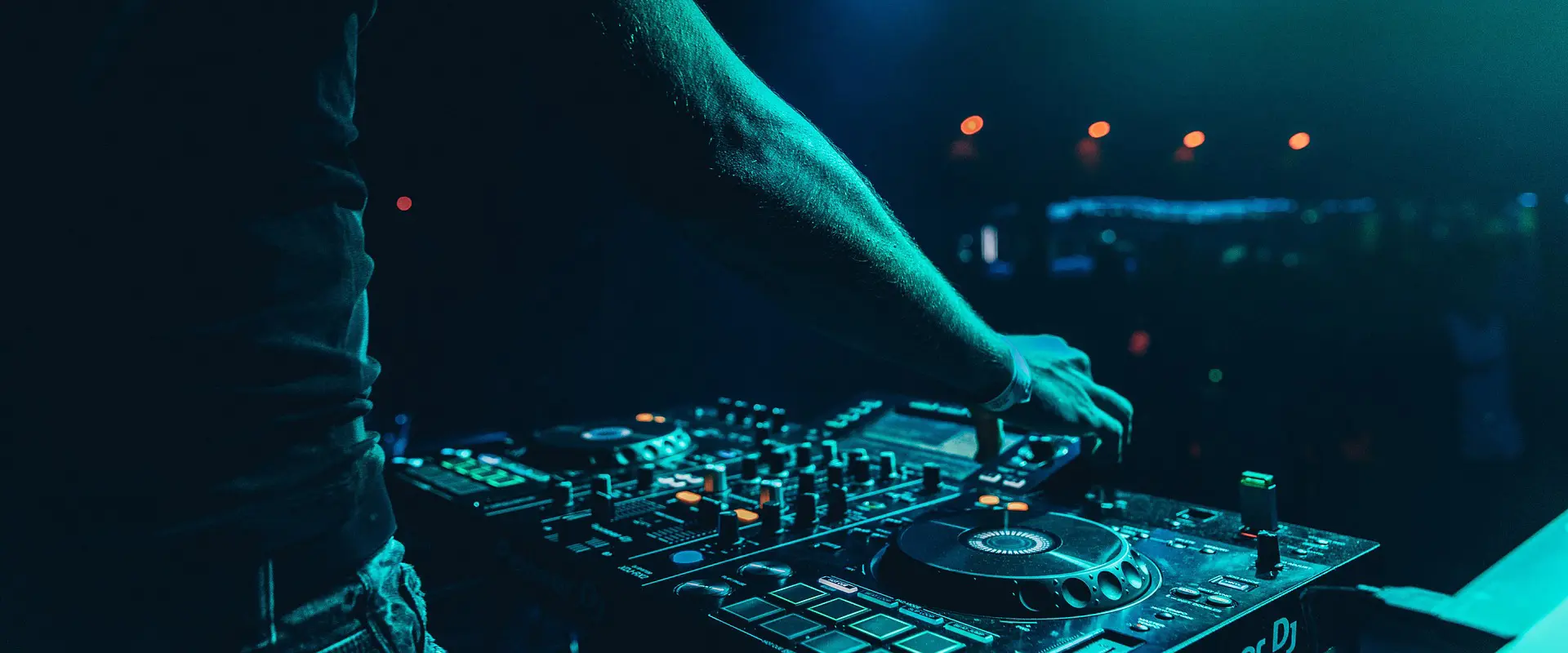 DJ til gymnasiefester